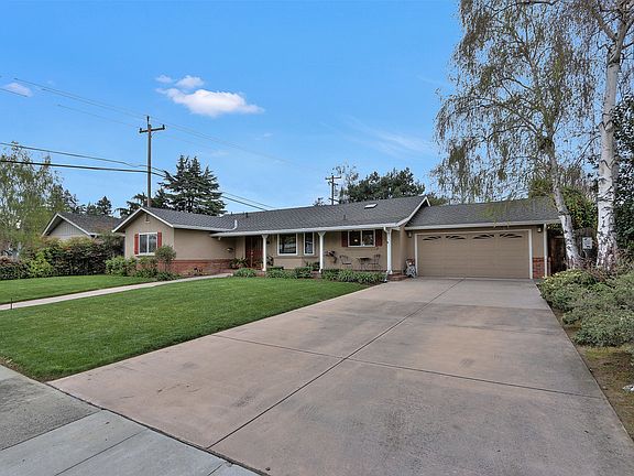 2nd image of 1360 El Solyo Ave