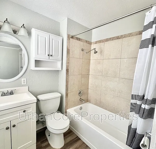 417 4th St N #301 — Photo 3