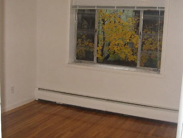 48 Evergreen St #32 — Photo 10