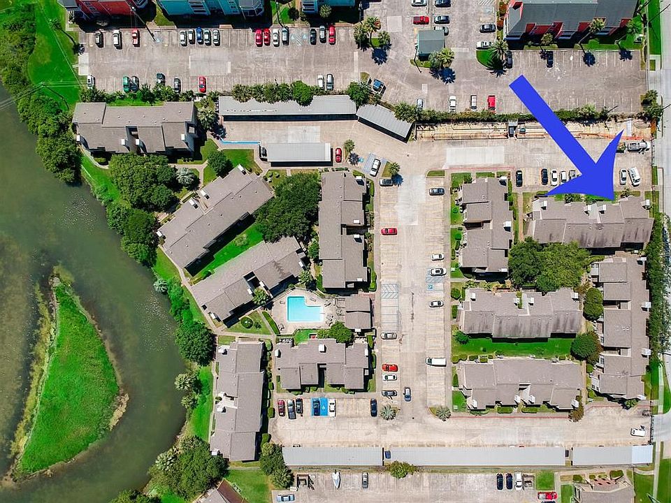 1st image of 3220 69th St APT A6