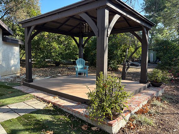 Outdoor Gazebo- with electric lantern