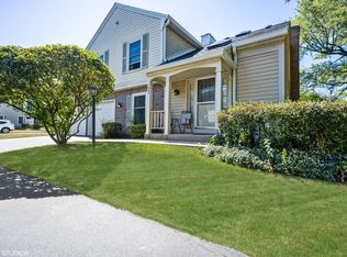 607 College Xing, Rolling Meadows, IL 60008