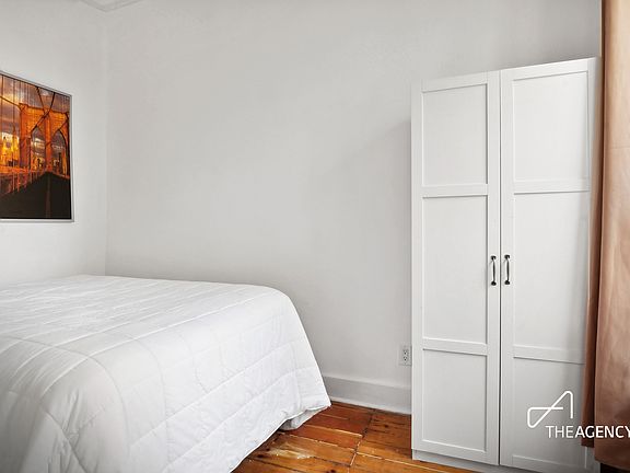 3rd image of 397 Clermont Ave APT 3R