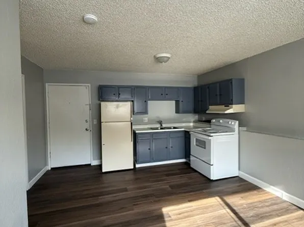 1730 Muldoon Cir APT 3, Anchorage, AK 99504