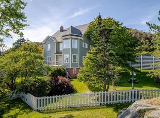 55 Seaview Dr, Burin, NL A0E1N0