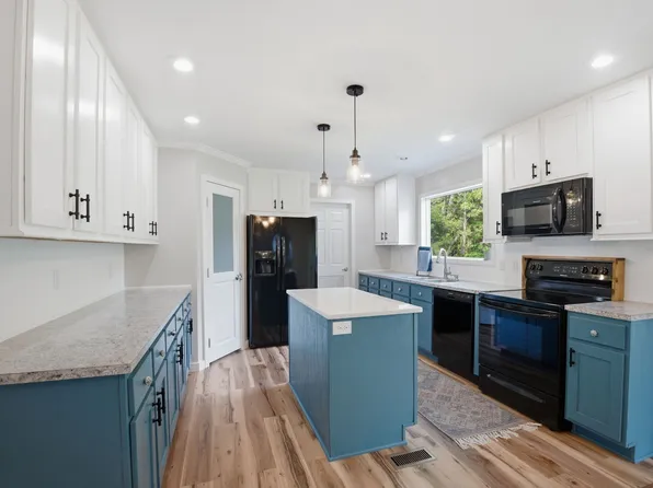 1850 Little Bartons Creek Rd, Cumberland Furnace, TN 37051