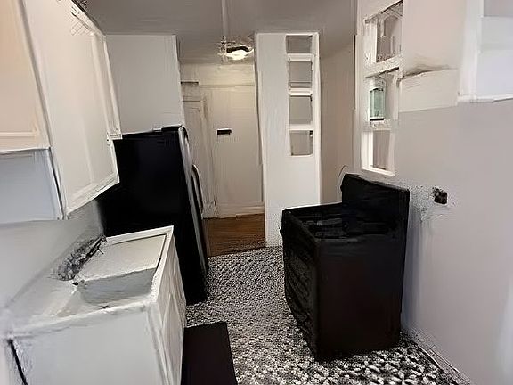 5th image of 1177 Anderson Ave APT 2B