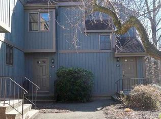 115 Heatherwood Dr, Brookfield, CT 06804