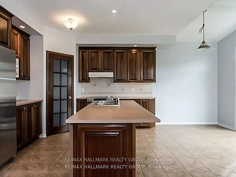 135 Stedman St — Photo 8