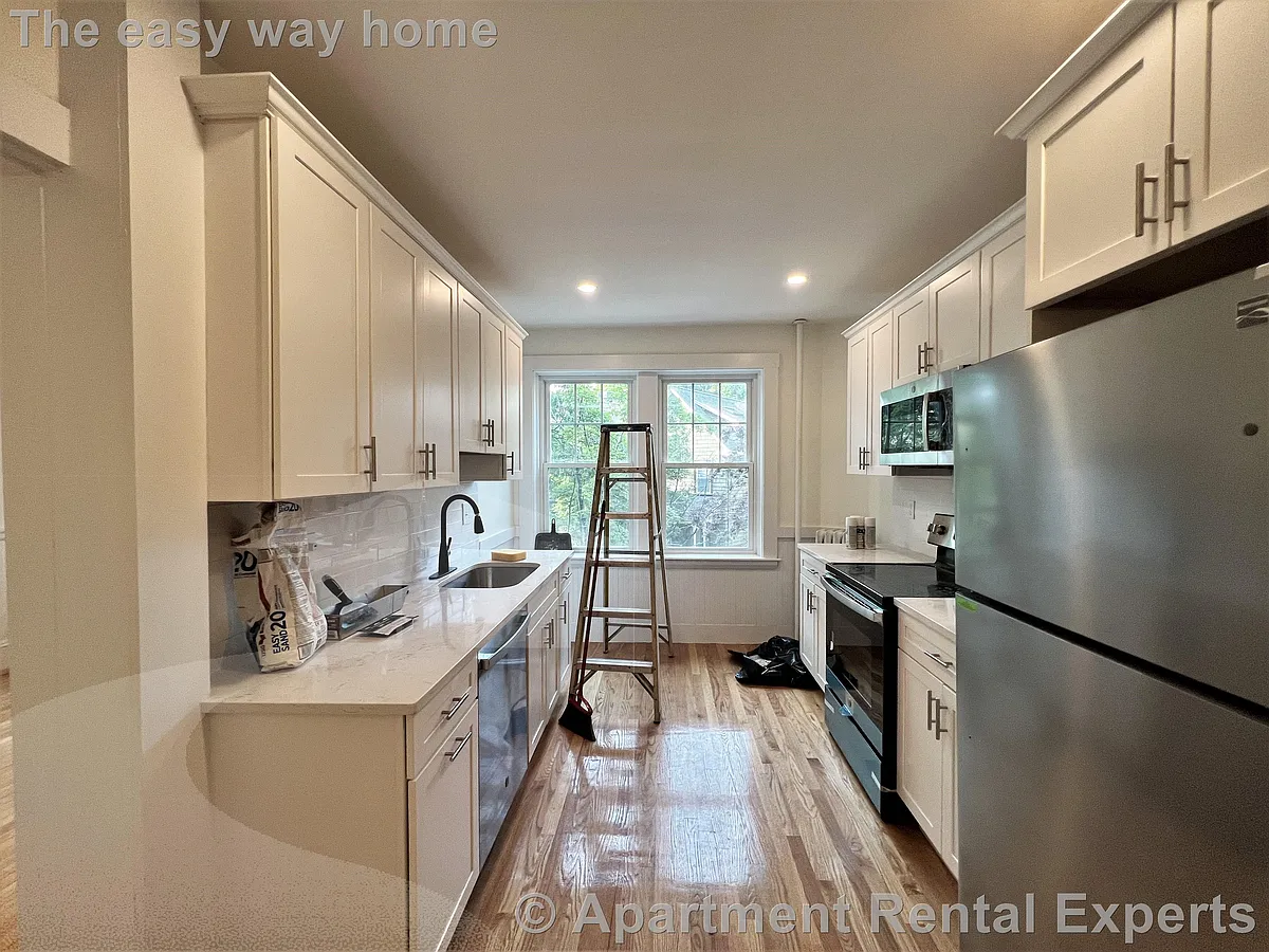 Building Photo - 269 Huron Ave #6