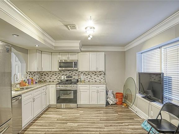 4th image of 6414 Wedgewood Trce