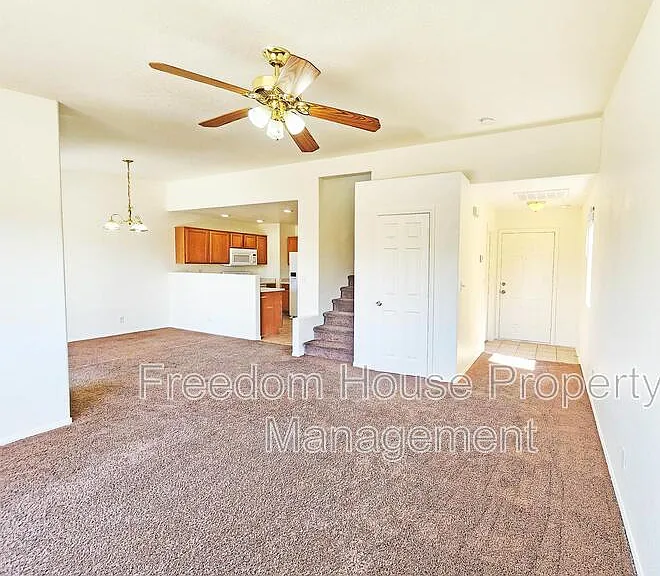 1080 Karen Ct #3 — Photo 6