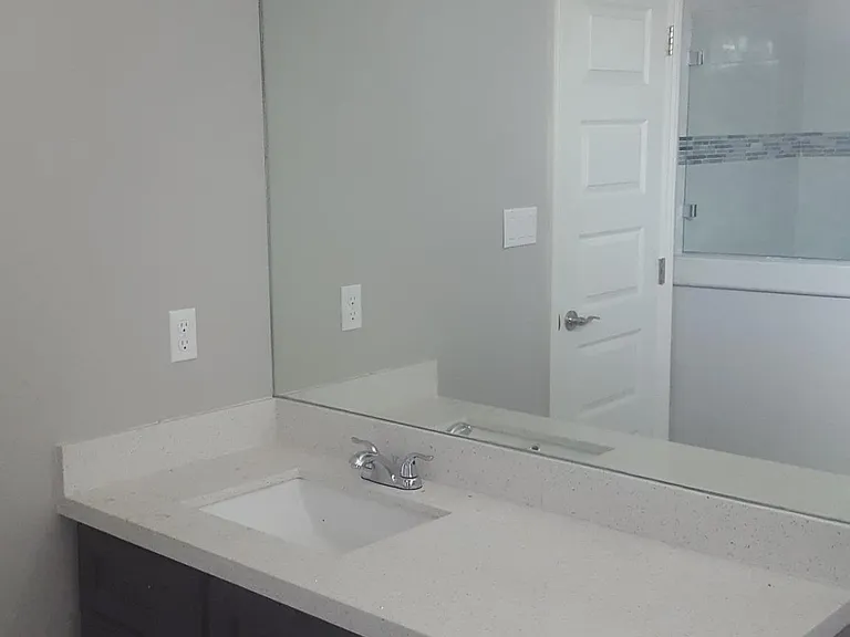 3815 W Sarah Evans — Photo 11