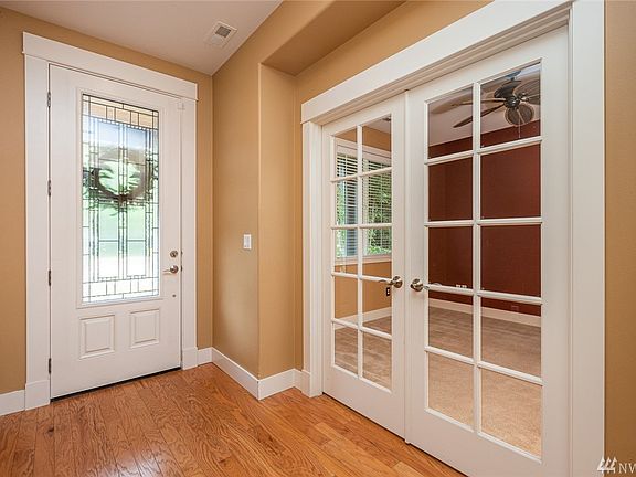 2nd image of 1098 Bell Hill Pl
