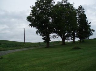 1211 E Main St, Newport, VT 05855