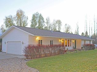 8401 N Haye Ln, Newman Lake, WA 99025