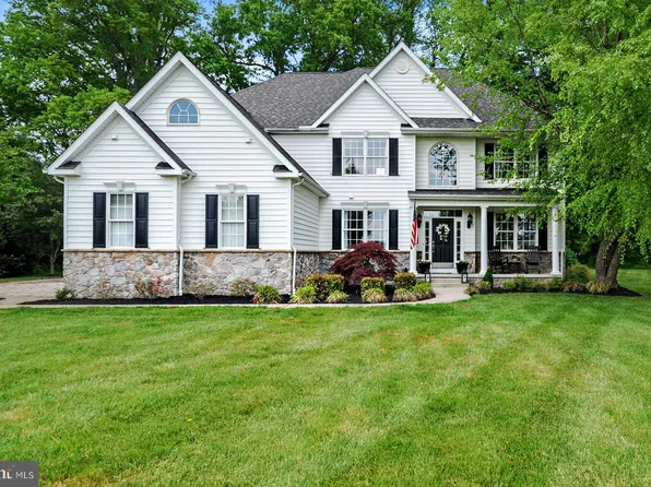 300 Stonewater Way, Dover, DE 19904