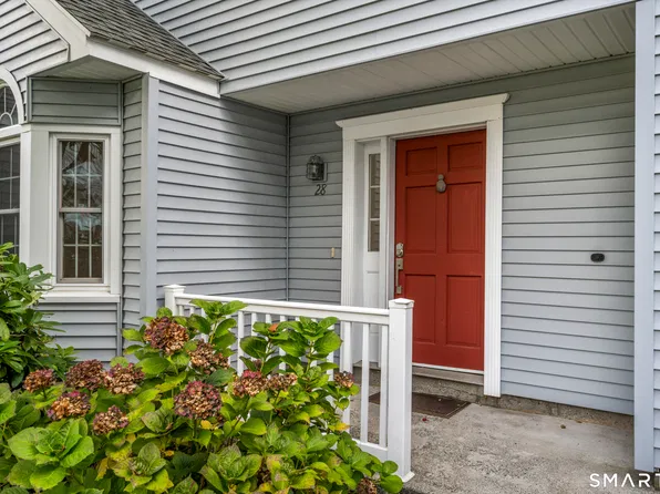 378 Meridian St Extension #28, Groton, CT 06340