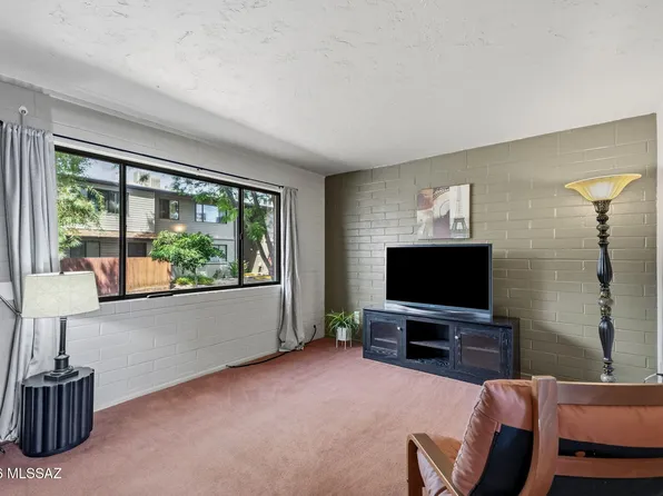 1378 S Avenida Polar APT L10, Tucson, AZ 85710