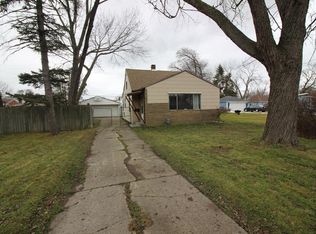6501 Heyden St, Dearborn Heights, MI 48127