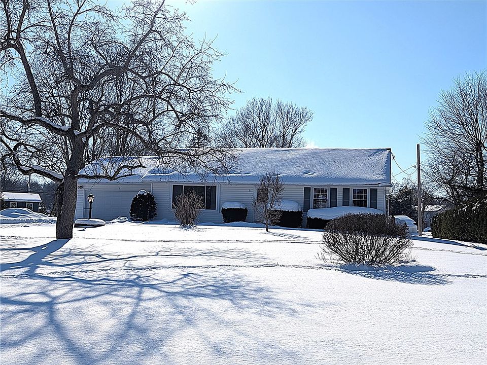 1st image of 3 Rockford Ln