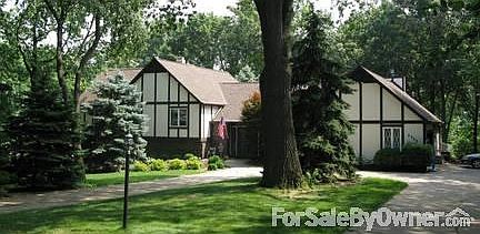 1st image of 6200 N Suffolk Dr