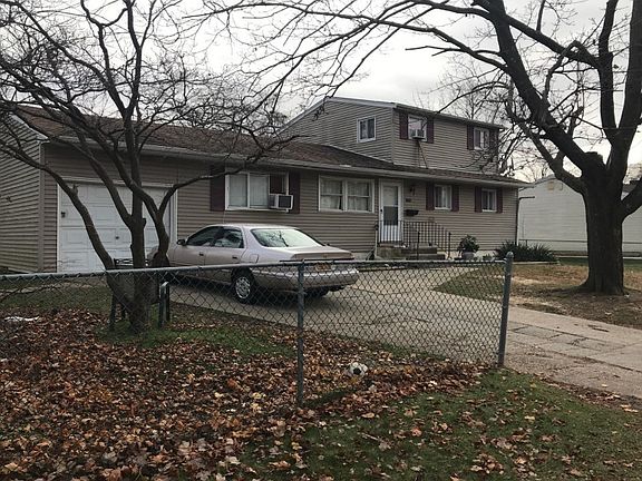 3rd image of 1731 Pine Acres Blvd