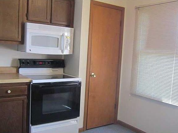 5th image of 1204 Cypress Dr