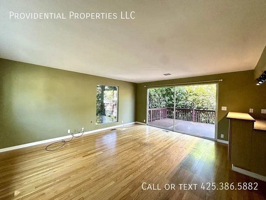 4 bed, 2200 sqft, $4,400 — Photo 3