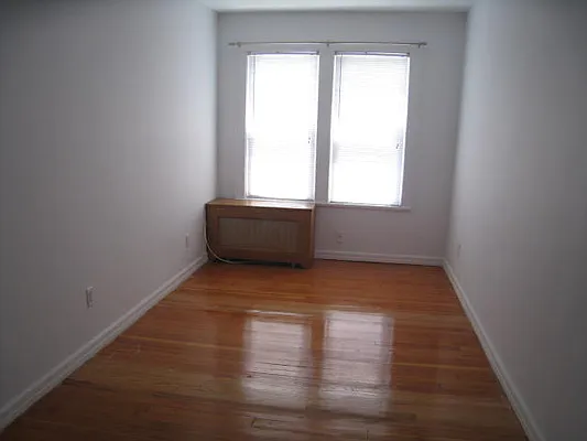 Rented by Alexiou Realty | media 6