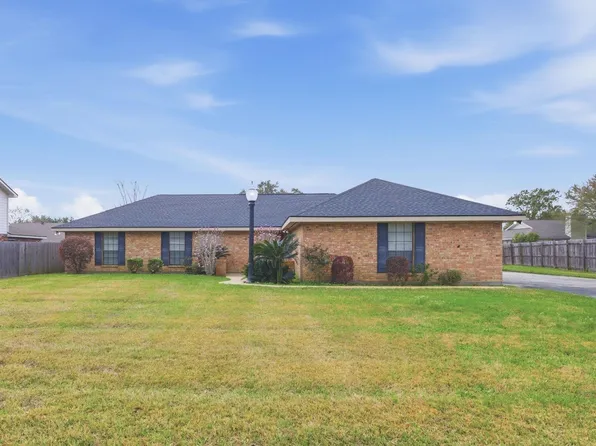909 Inverery Dr #1, Lake Charles, LA 70605