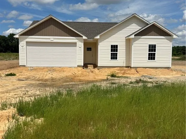 56 Dalton Dr, Lumber Bridge, NC 28357