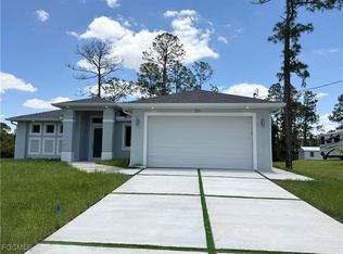 1010 Euclid Ave, Lehigh Acres, FL 33972