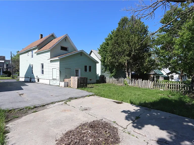 318 W Hoard St — Photo 45