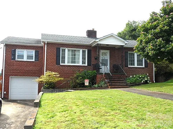 107 W Concord St, Morganton, NC 28655