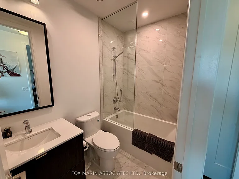 280 Howland Ave #Penthouse 30 — Photo 16