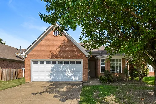 8408 Cross Point Dr Photo 1
