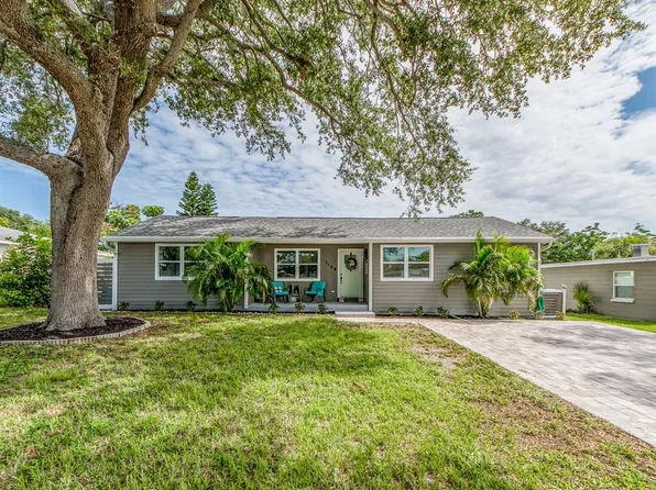 218 8th Ave SW, Largo, FL 33770