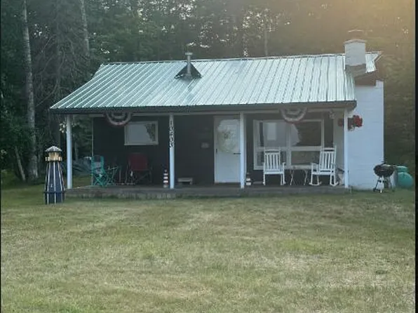10403 N Whitefish Point Rd, Paradise, MI 49768