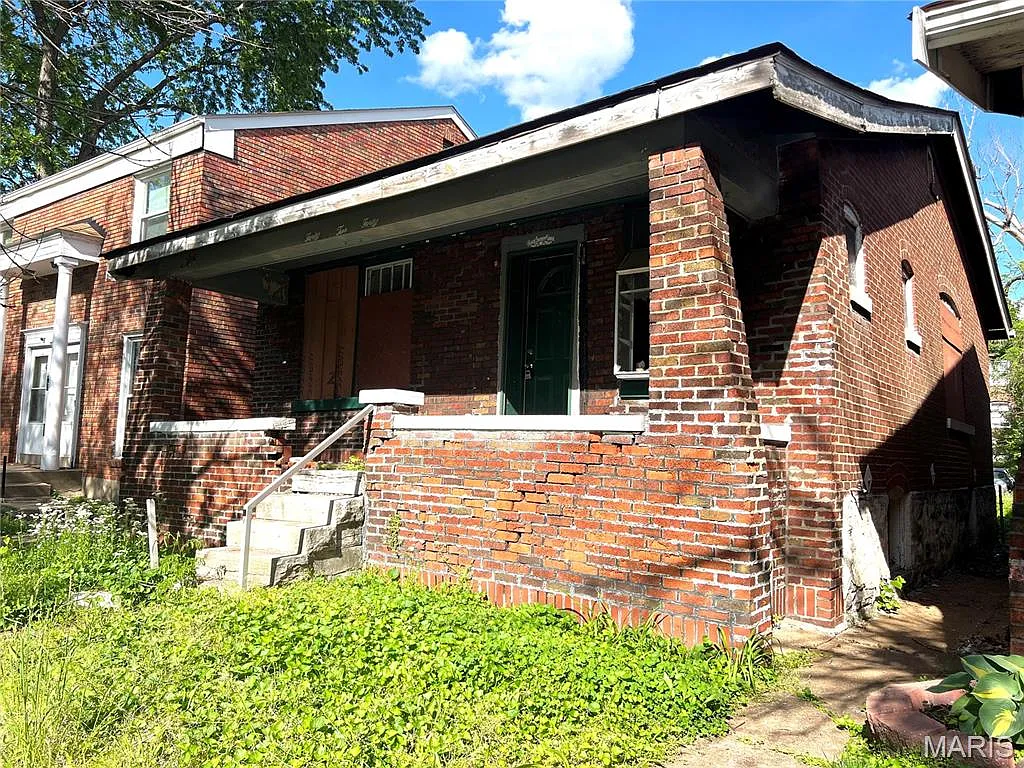 4240 California Ave photo 1