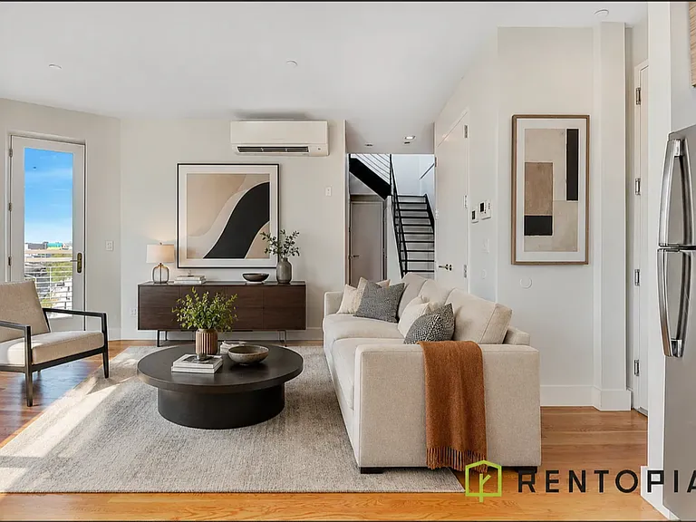 25 Skillman Ave #403C — Photo 1