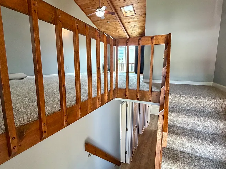 533 El Paseo Pl — Photo 4