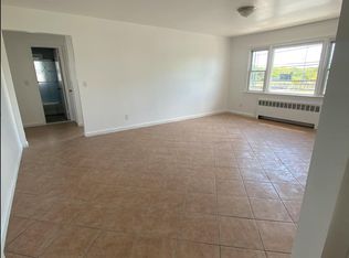356 Woodcliff Ave FLOOR 2, North Bergen, NJ 07047