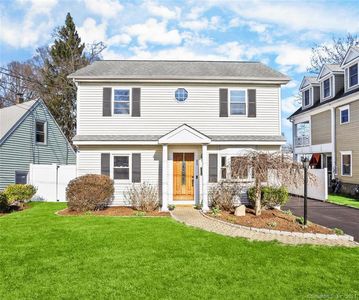 33 Albin Rd, Stamford, CT, 06902