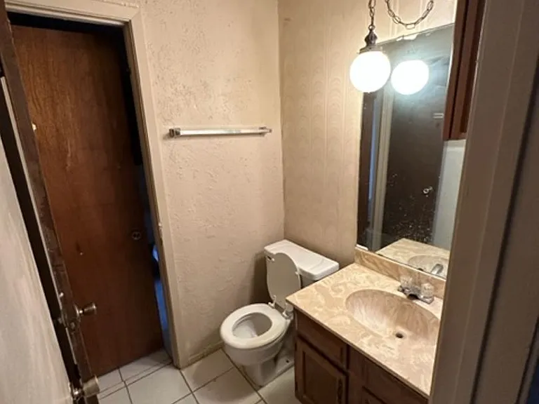 802 Alameda Rd — Photo 7