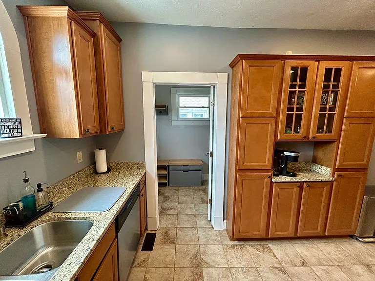 2332 Central Ave — Photo 22
