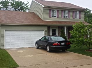 14 Heather Ct, Streamwood, IL 60107