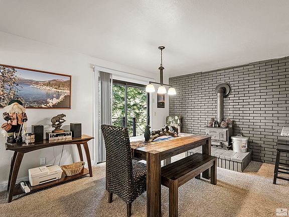 5th image of 375 Sherwood Dr