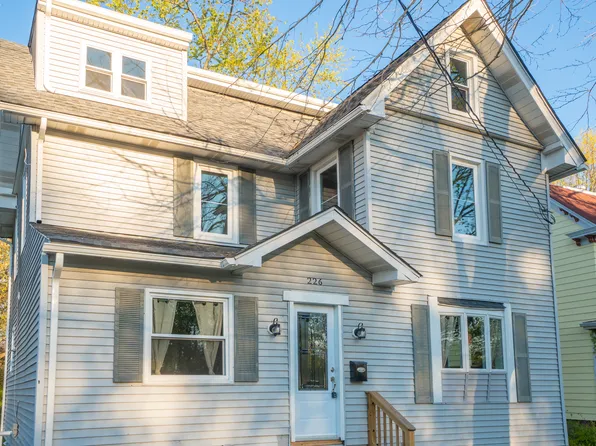 226 S Main St, Glassboro, NJ 08028