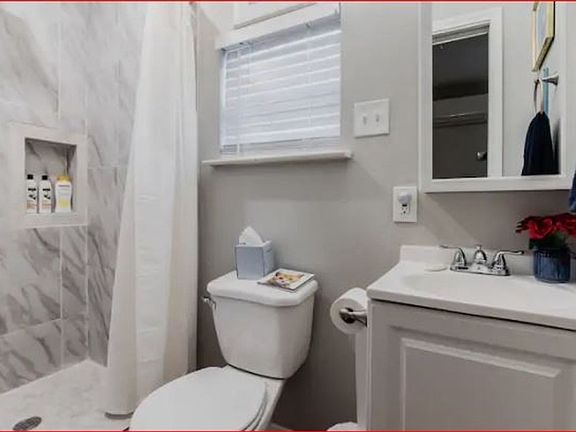 4th image of 9008 San Benito Way APT E1